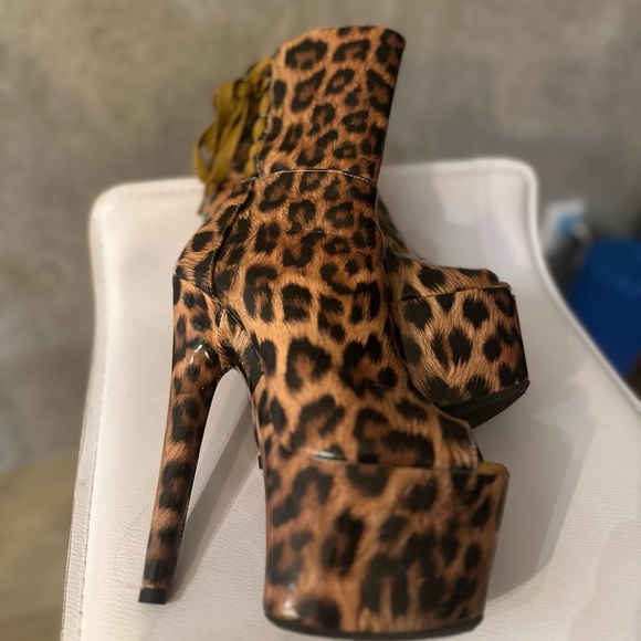 Brand new dance heals - Picture 2 of 3